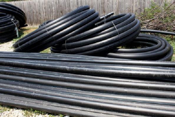 What temperature can HDPE pipe withstand?