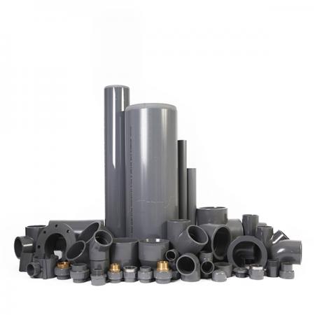 What are the suitable fittings for poly pipes?